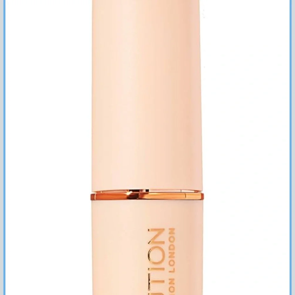 Metrey makeup revolution fast base stick foundation F3. 6.2 g
